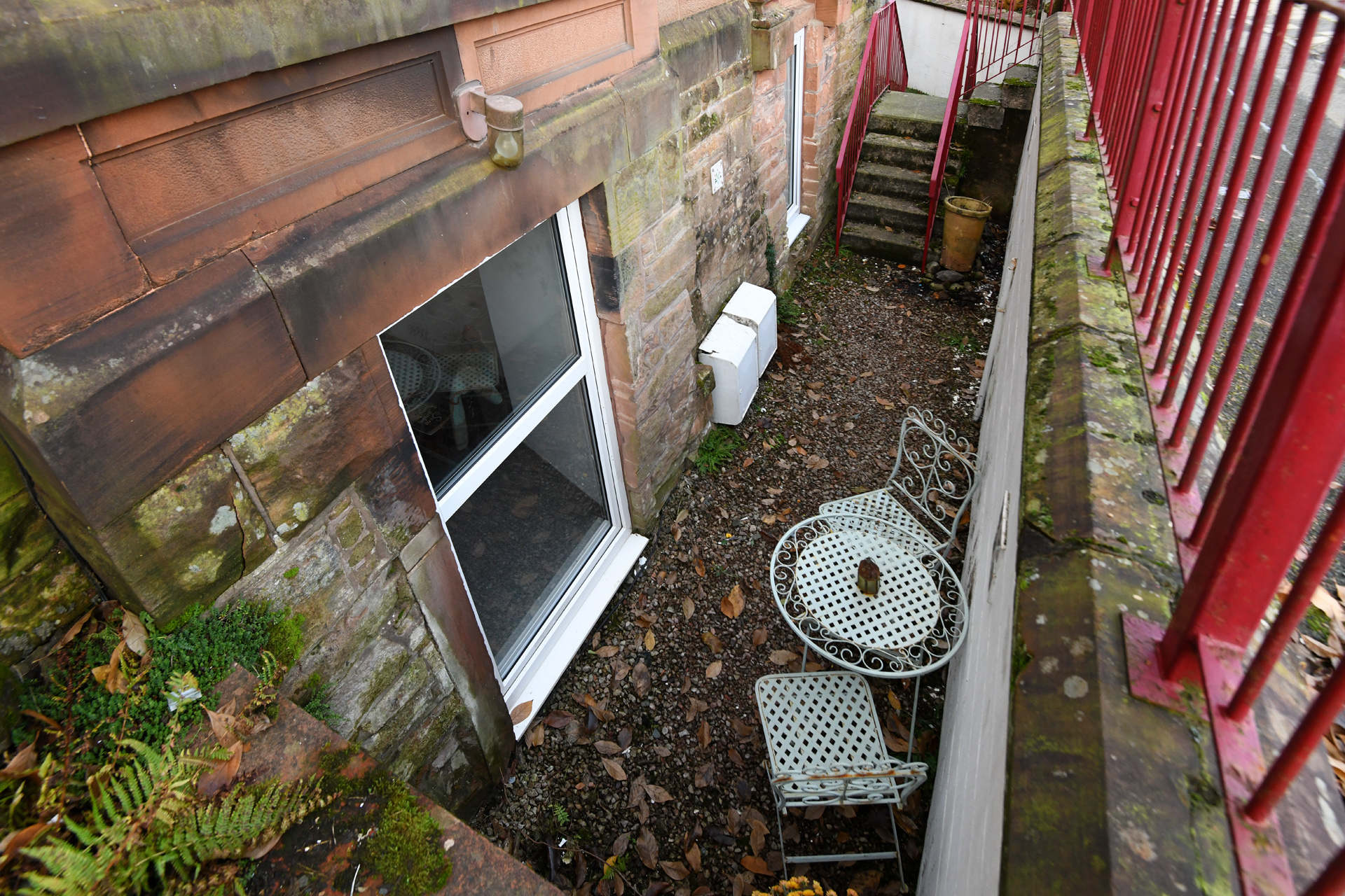 Flat 3, 22 Catherine Street, Dumfries, DG1 1JF Braidwoods Solicitors