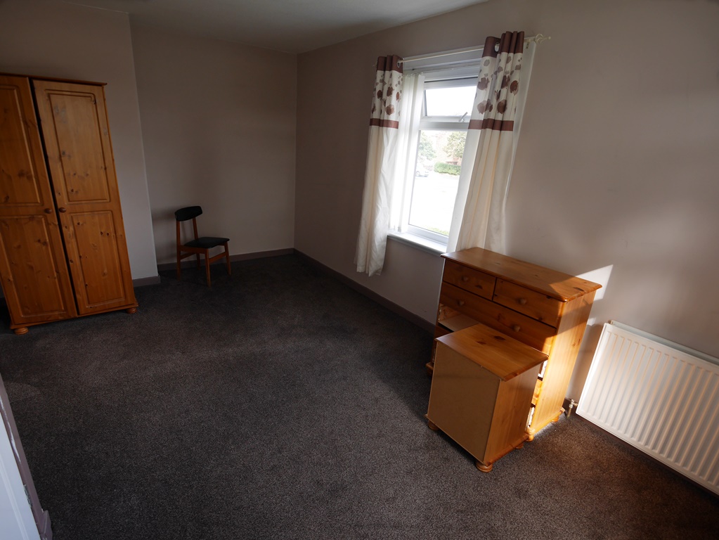 16 Portland Drive, Dumfries, DG2 9DB Braidwoods Solicitors & Estate