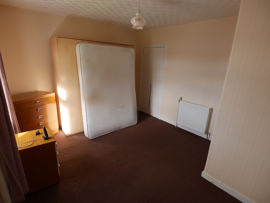 16 Portland Drive, Dumfries, DG2 9DB Braidwoods Solicitors & Estate