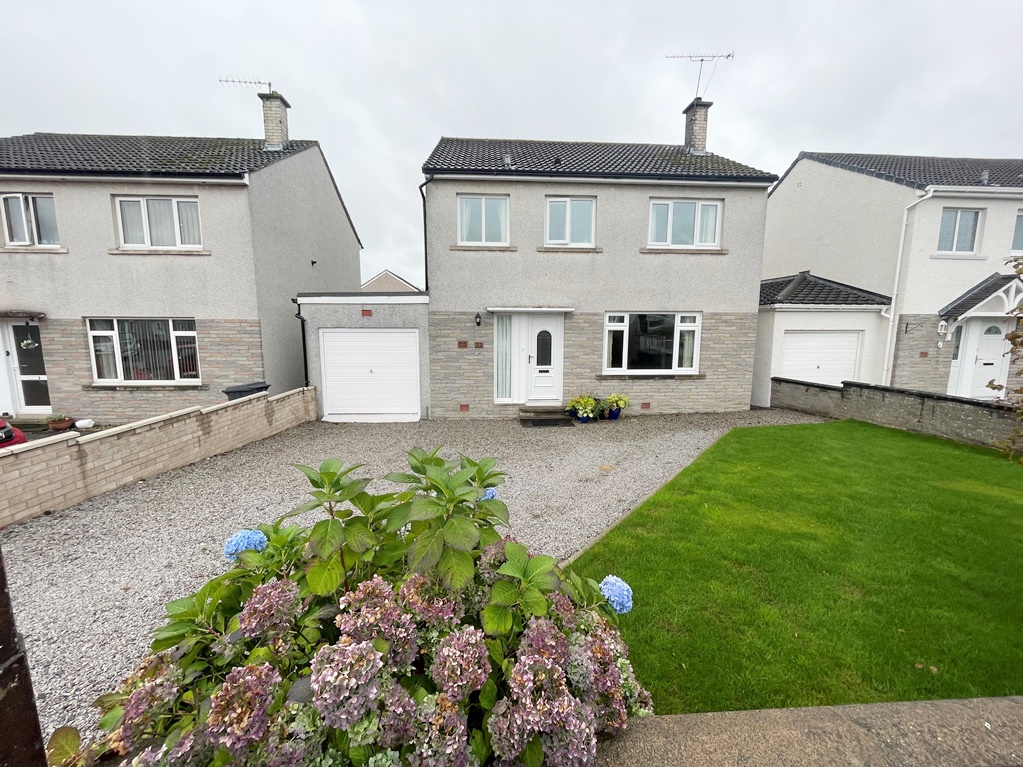 22 Moss View, Dumfries DG1 4LB Braidwoods Solicitors & Estate Agents