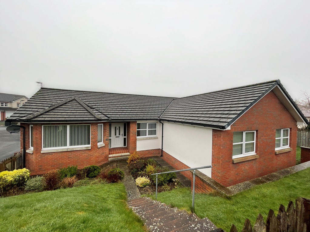 2 Hardthorn Meadows, Dumfries, DG2 9HW Braidwoods Solicitors & Estate