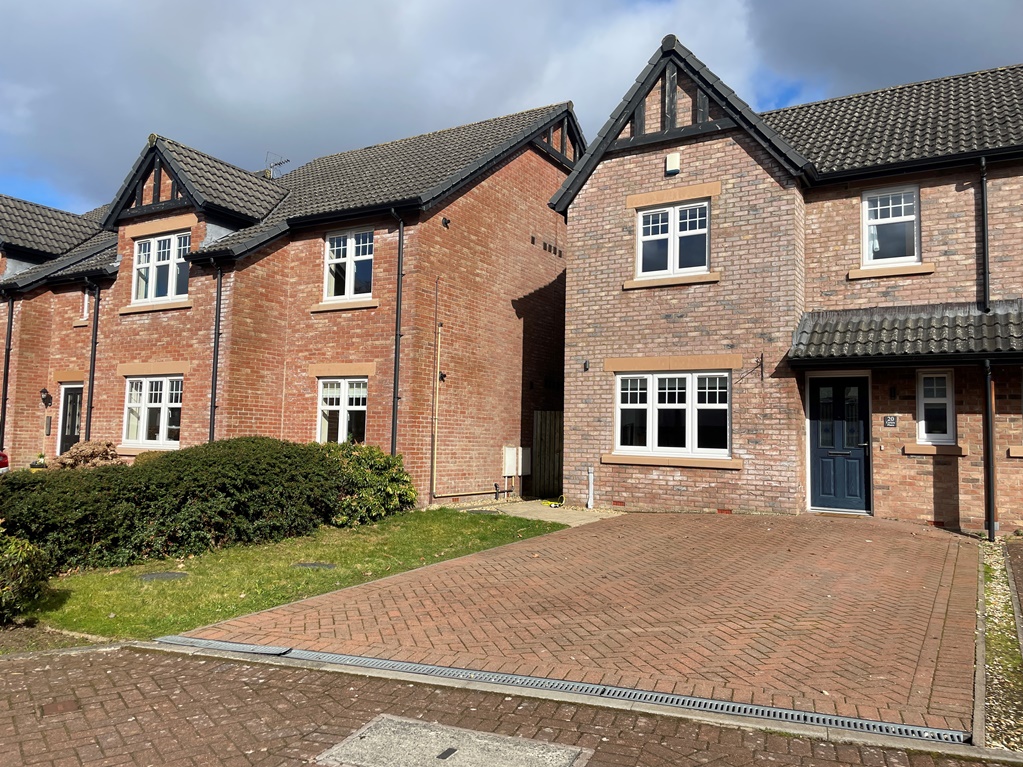 20 Carlyle Place, Dumfries, DG1 3FN Braidwoods Solicitors & Estate Agents