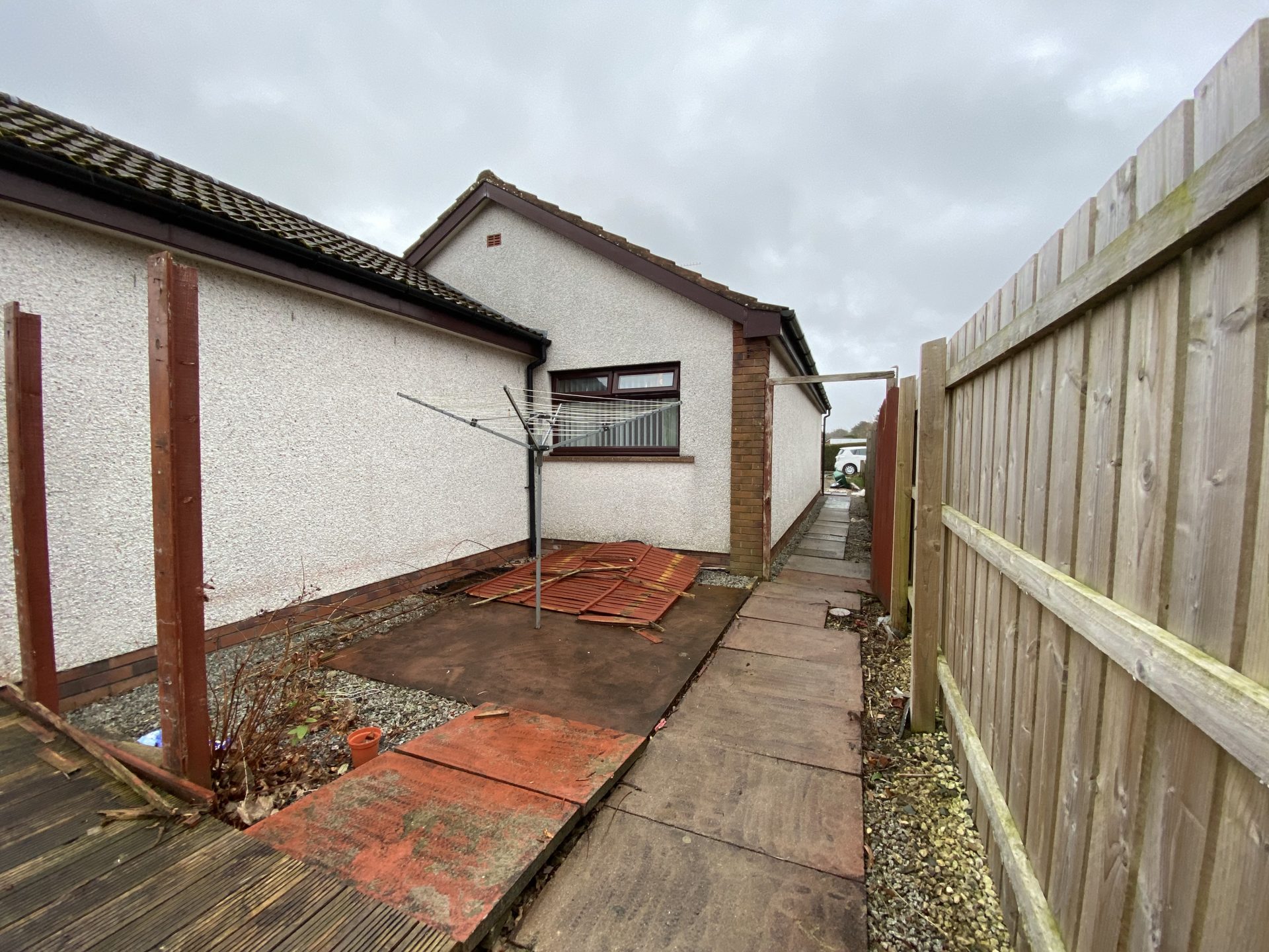 15 Argyll Drive, Heathhall, Dumfries, DG1 3SU Braidwoods Solicitors & Estate Agents