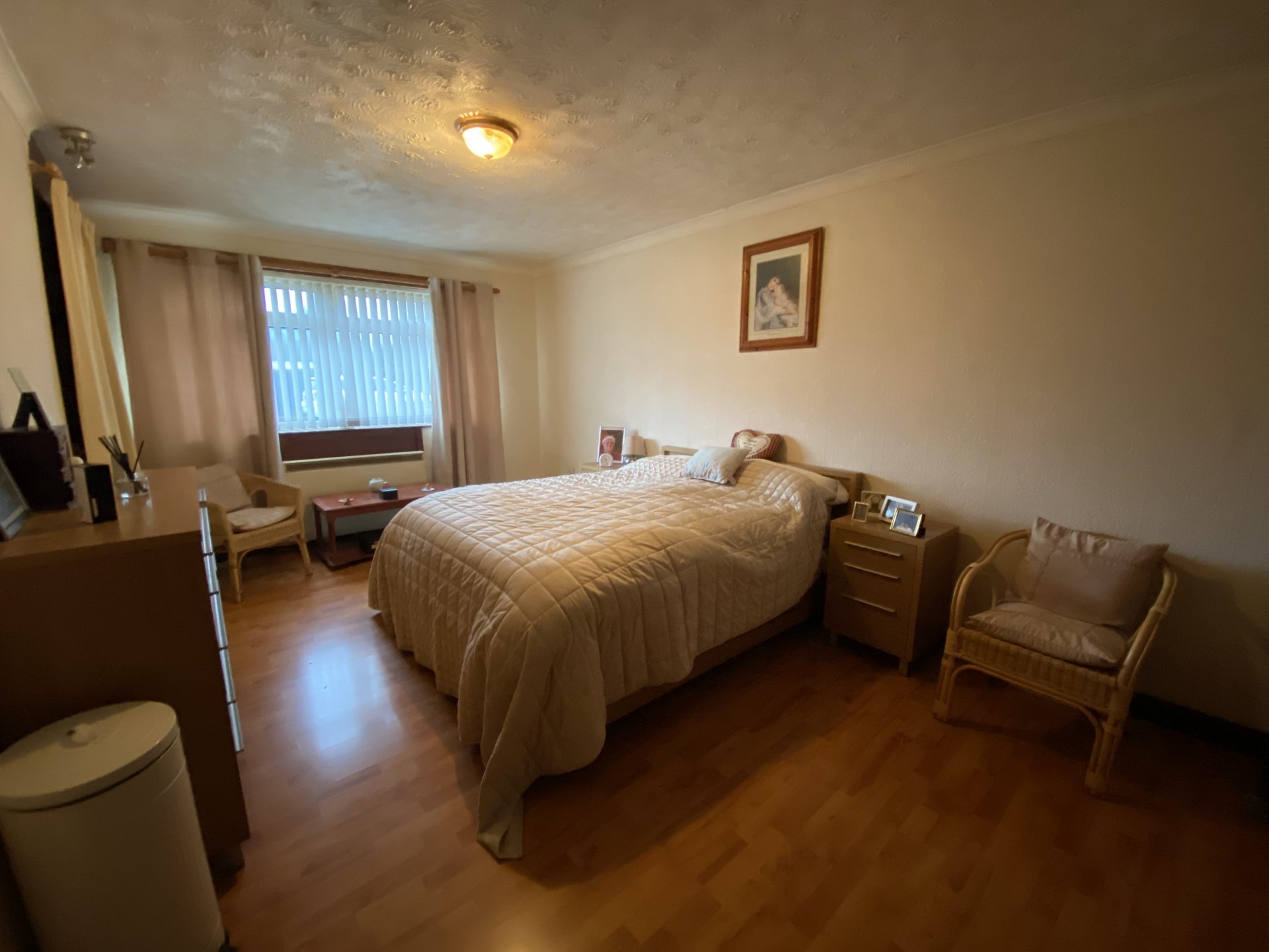 15 Argyll Drive, Heathhall, Dumfries, DG1 3SU Braidwoods Solicitors & Estate Agents