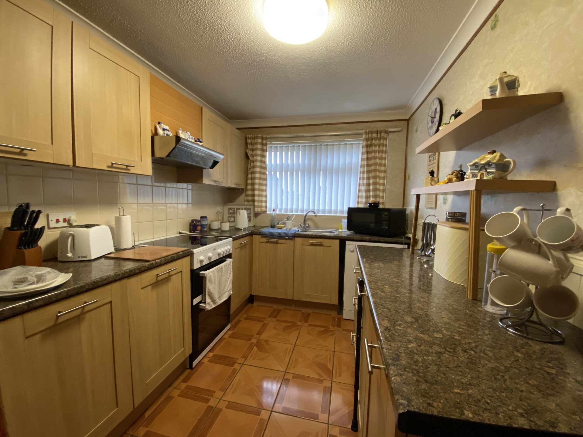 15 Argyll Drive, Heathhall, Dumfries, DG1 3SU Braidwoods Solicitors & Estate Agents