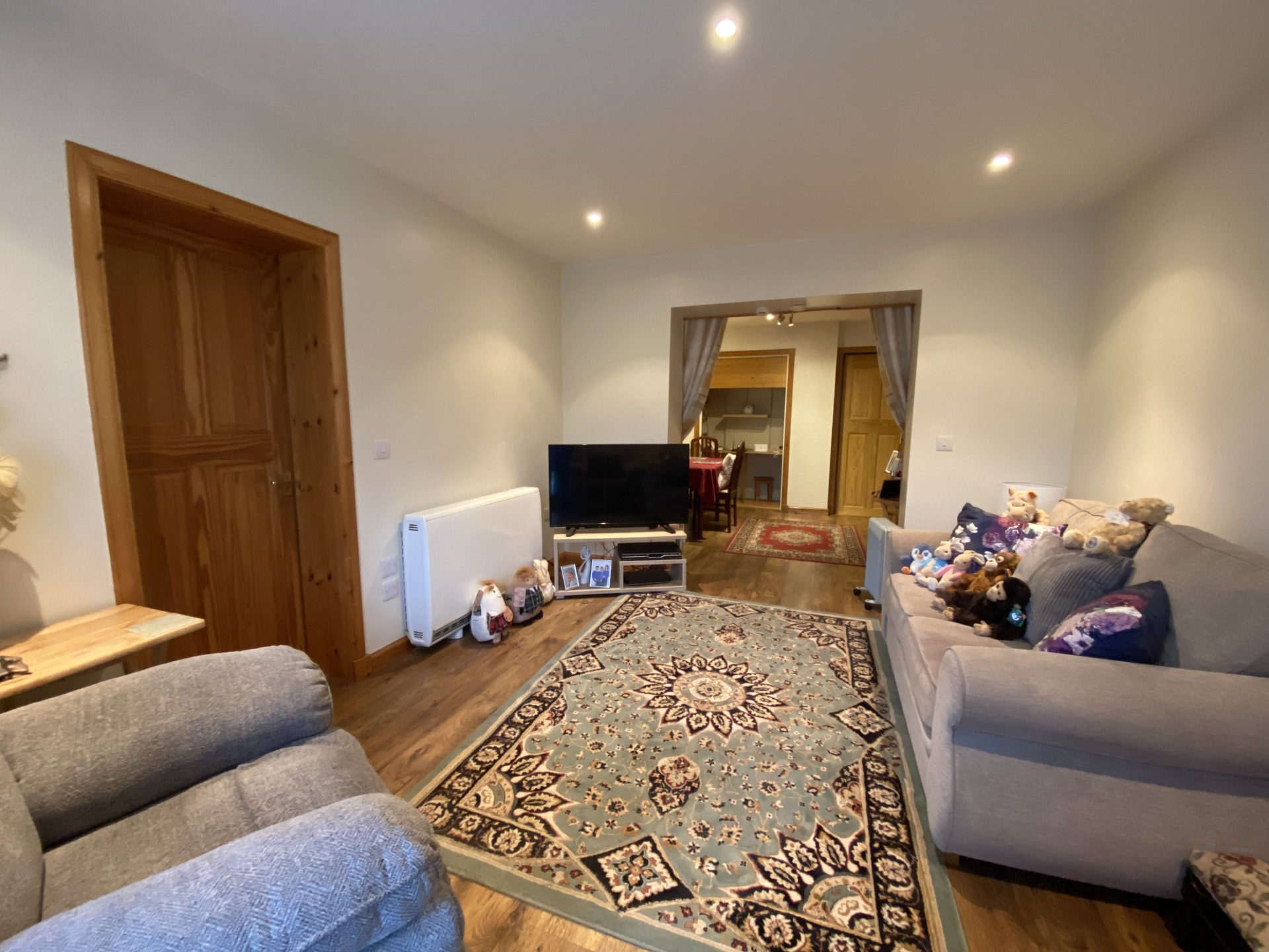 15 Argyll Drive, Heathhall, Dumfries, DG1 3SU Braidwoods Solicitors & Estate Agents