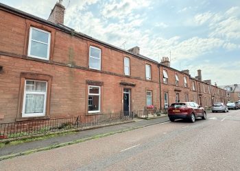 17 Henry Street, Dumfries, DG1 2LL - Braidwoods Solicitors & Estate Agents
