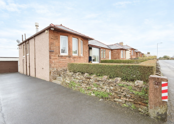 307 Annan Road, Dumfries DG1 3JB - Braidwoods Solicitors & Estate Agents