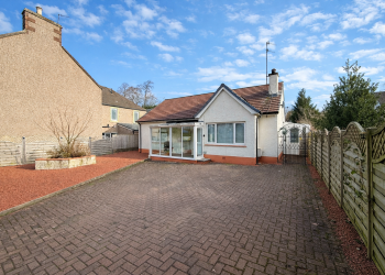 27 Abercromby Road, Castle Douglas, DG7 1BA - Braidwoods Solicitors & Estate Agents