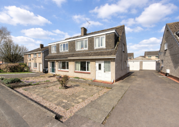 37 Airds Drive, Dumfries, DG1 4EW - Braidwoods Solicitors & Estate Agents