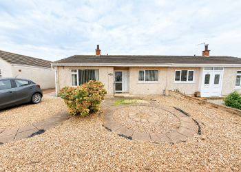 24 St Blanes Road, Heathhall, Dumfries, DG1 3RH - Braidwoods Solicitors & Estate Agents